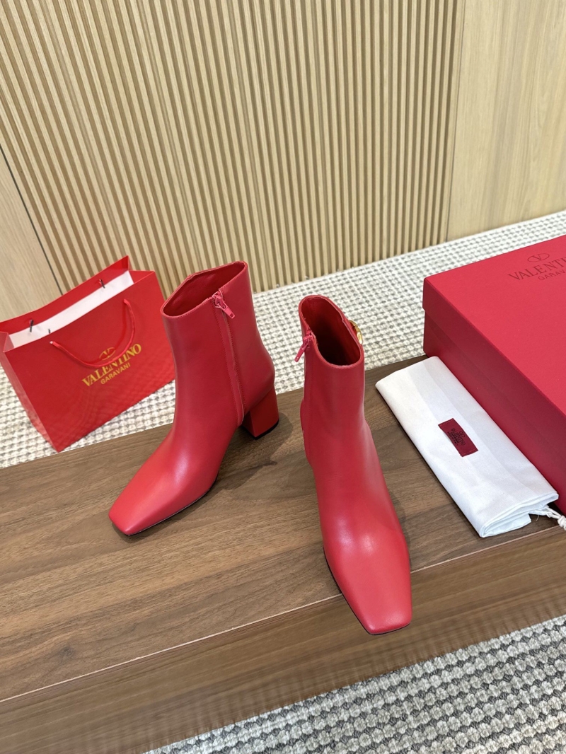 Va1e*ntin0 boots